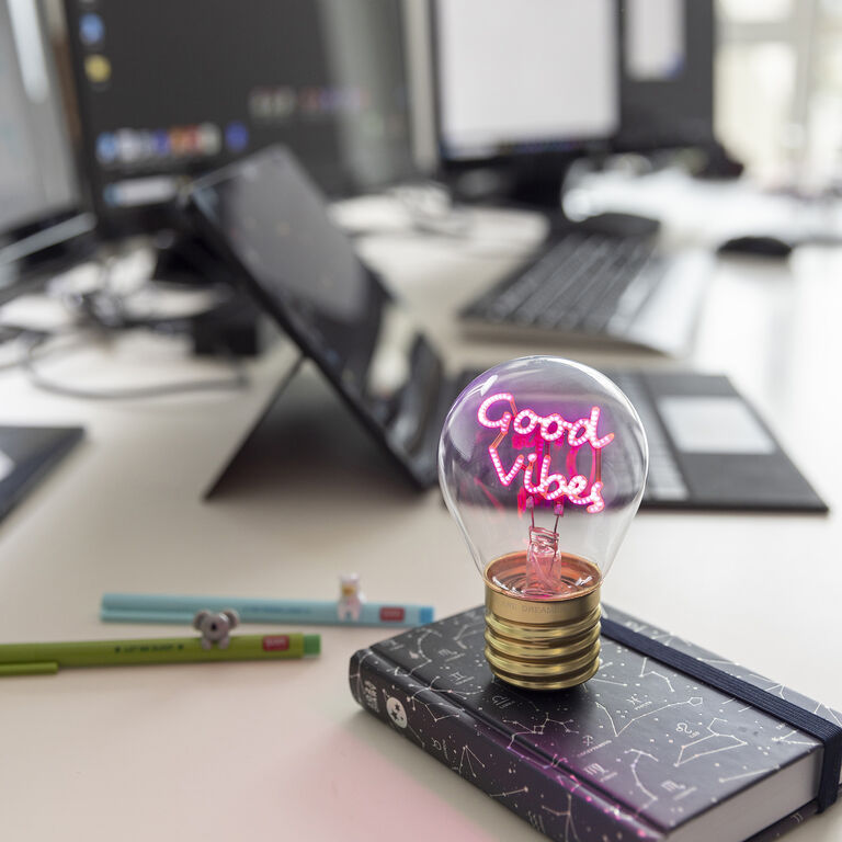 Lampada Decorativa da Tavolo a Forma di Lampadina - Good Vibes - Bulb Fiction
