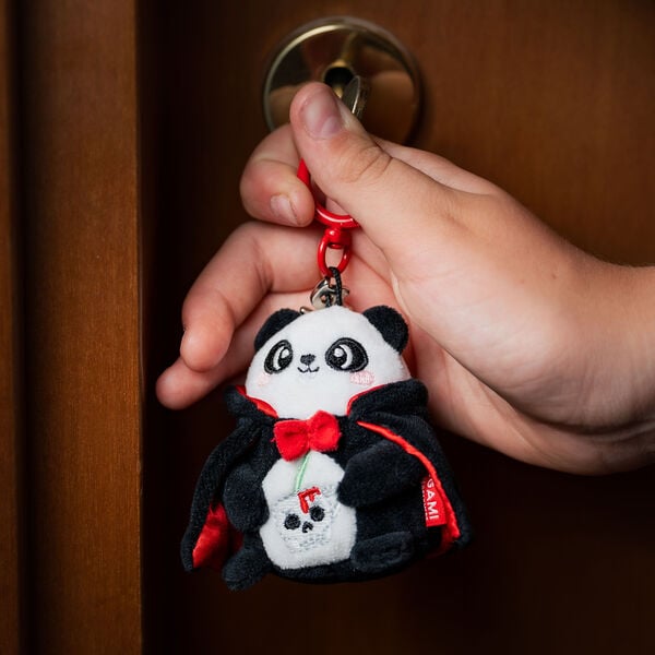 Llavero de Peluche Panda "Bam-Boo!" Halloween - Tiny Super Soft! Llavero de Peluche Panda "Bam-Boo!" Halloween - Tiny Super Soft!