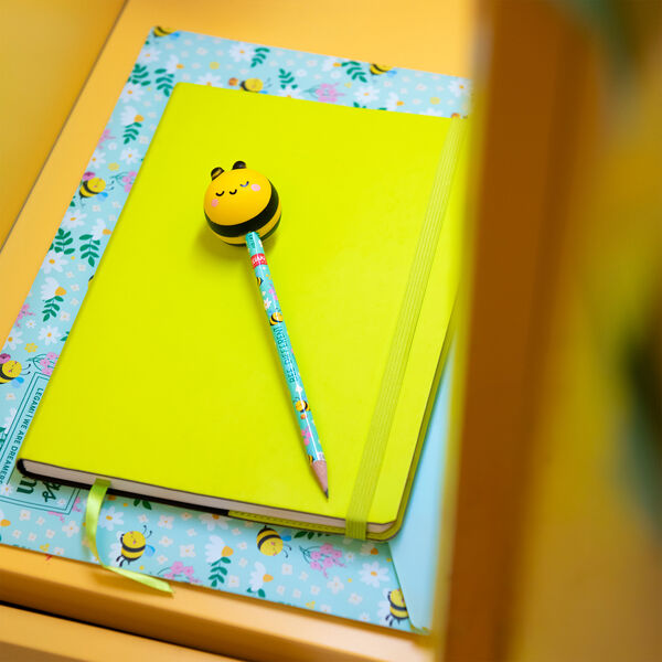 Pencil with Squishy Bee "Be Different" - Squeezies Pencil with Squishy Bee "Be Different" - Squeezies
