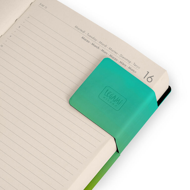 16-Month Medium Daily Diary for 2026/2027 - Shades of Green