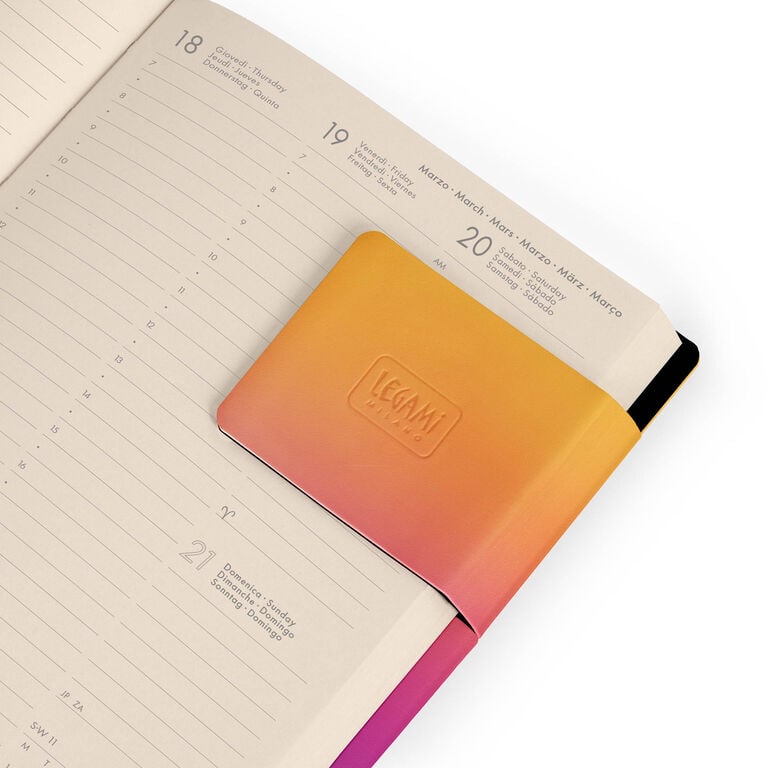 16-Month Medium Weekly Diary for 2026/2027 - Sunset Vibes
