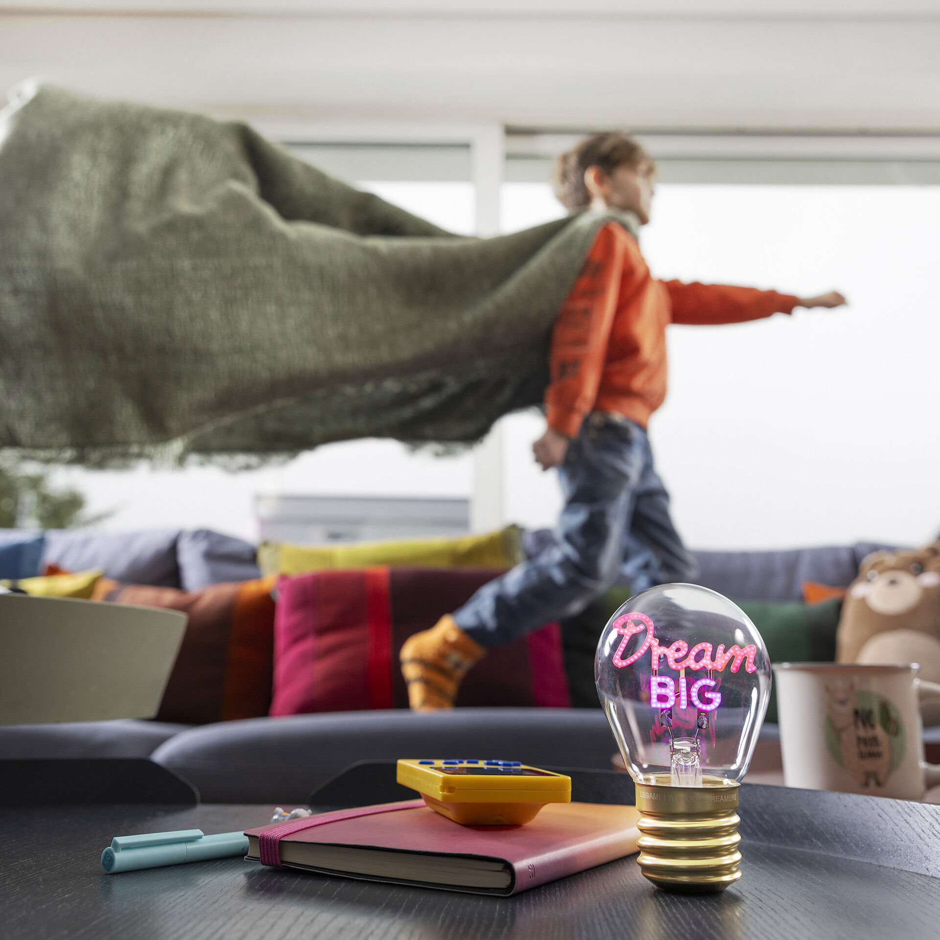 Lámpara Decorativa de Mesa en Forma de Bombilla - Dream Big - Bulb