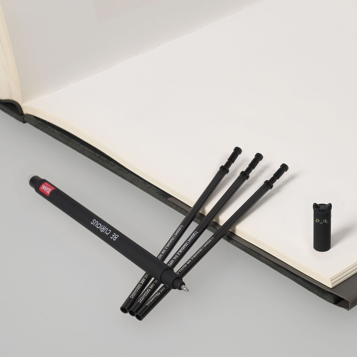 Kitty Erasable Pen Set with Black Refill, , zoo