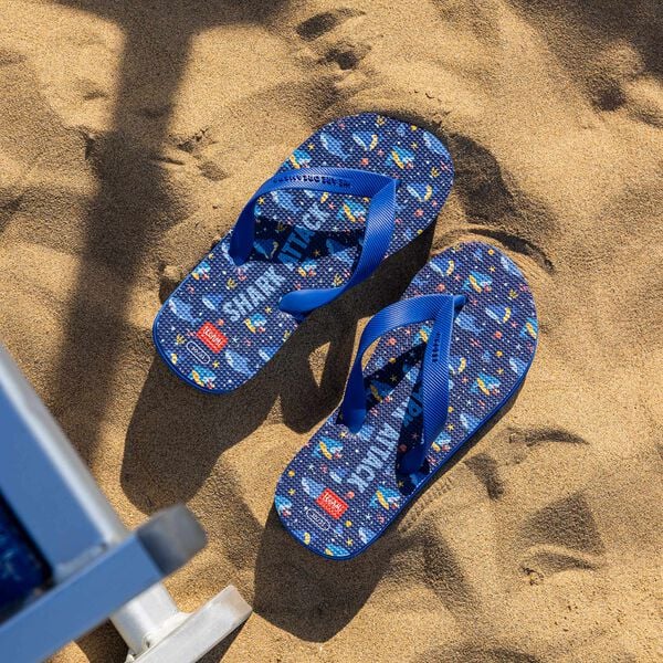 Size 32/33 Kids Shark Flip Flops
