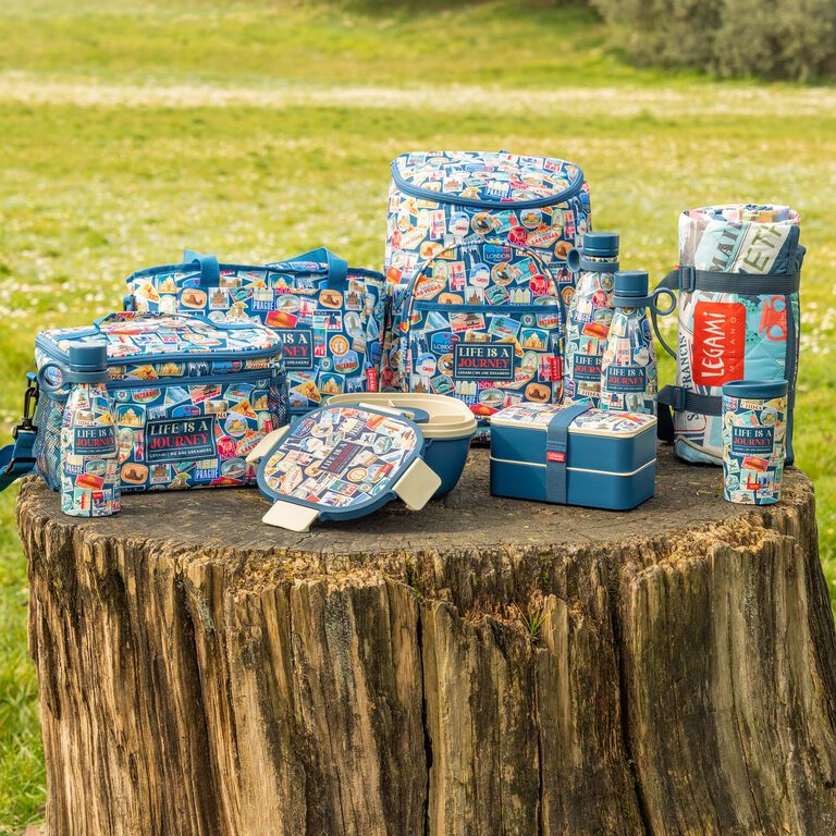 Picknickdecke mit entfernbarem Tragegriff - Travel Stickers Picknickdecke mit entfernbarem Tragegriff - Travel Stickers